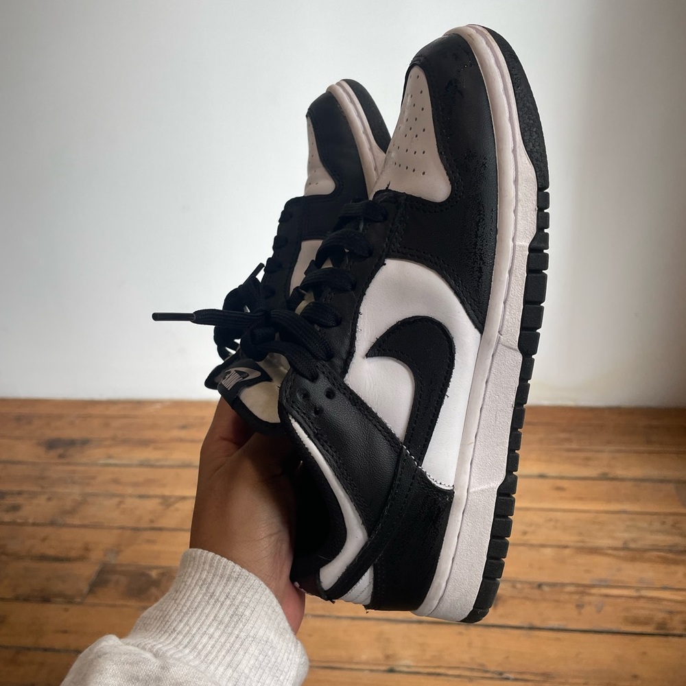 Nike dunk low pandas women